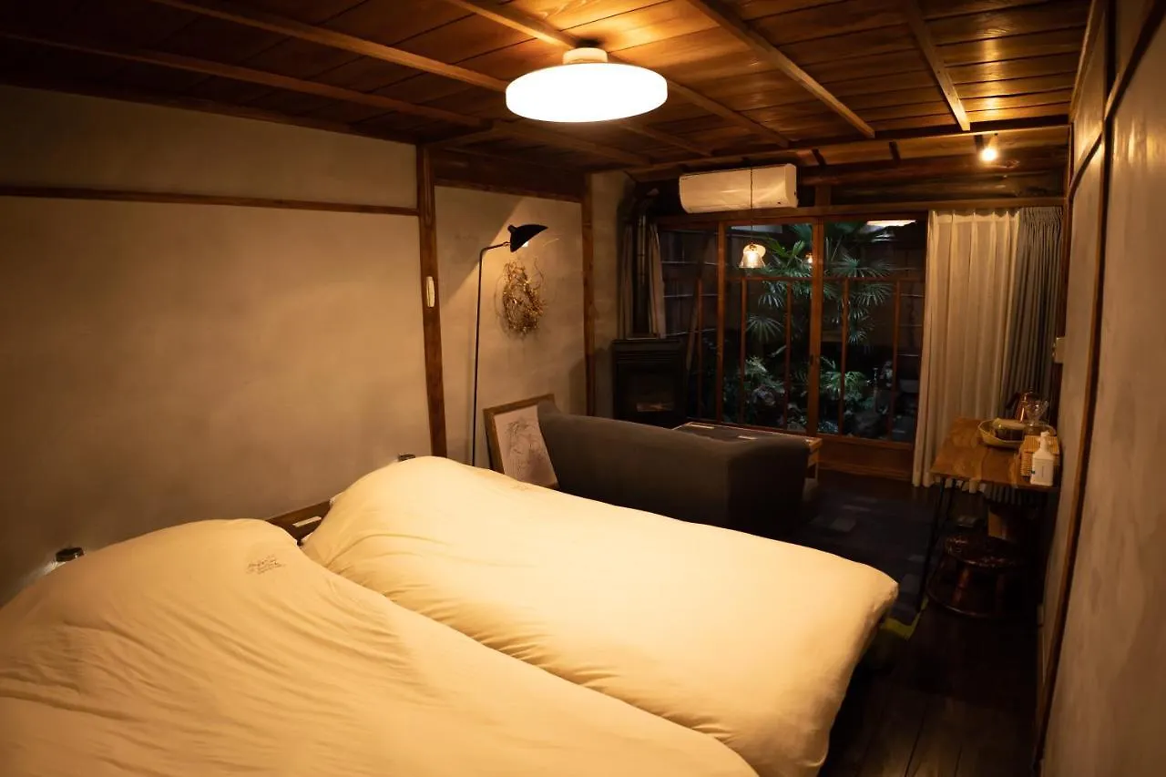六根ゲストハウス Rokkon Guest House Kyoto